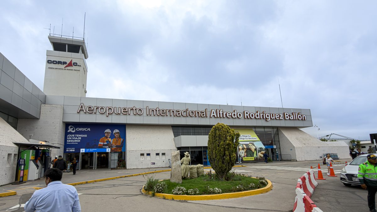Rodriguez Ballon International Airport - Arequipa